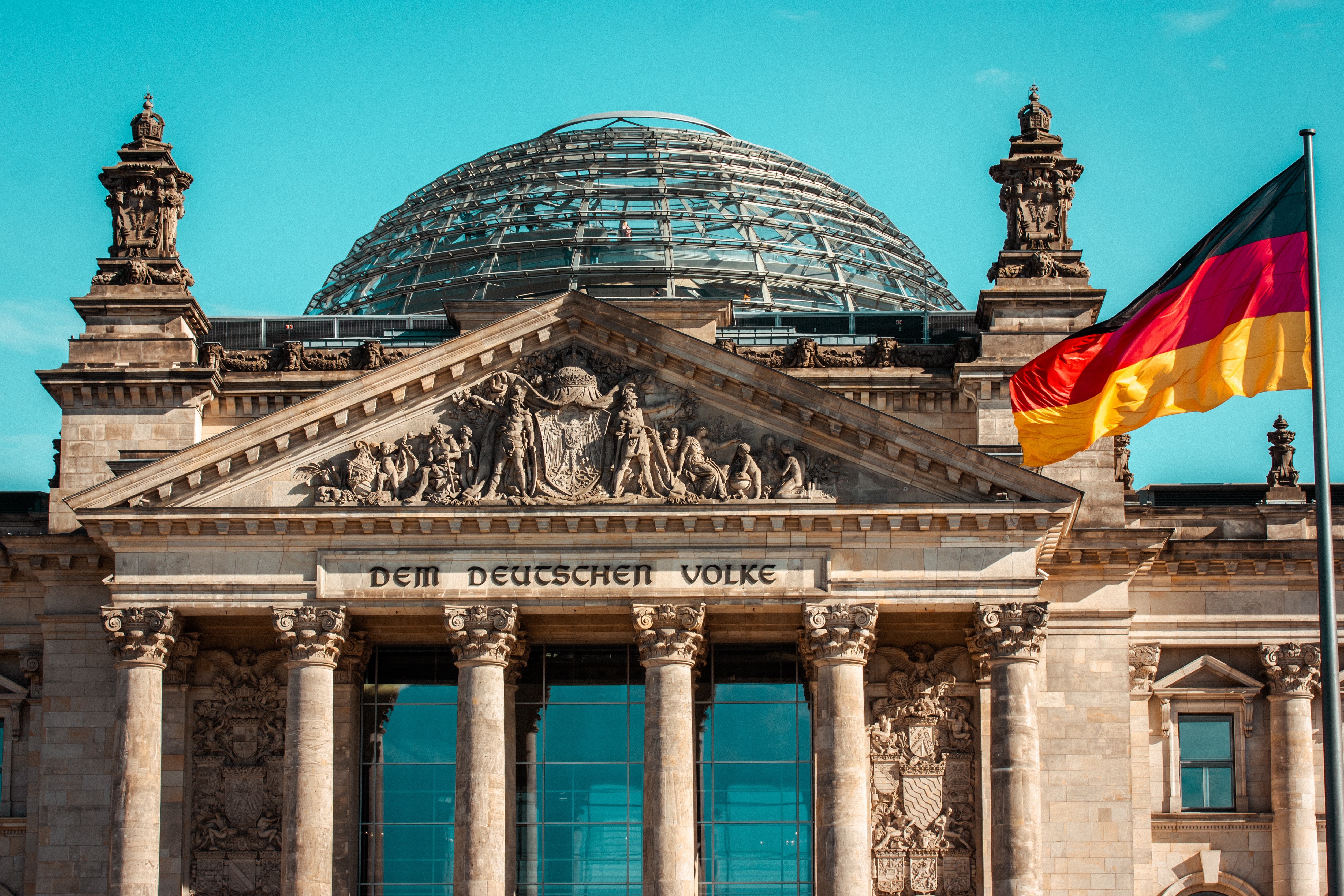 Apme Fx | Awakening of the German Giant: How a €500 Billion Injection is Changing the Face of the European Economy?