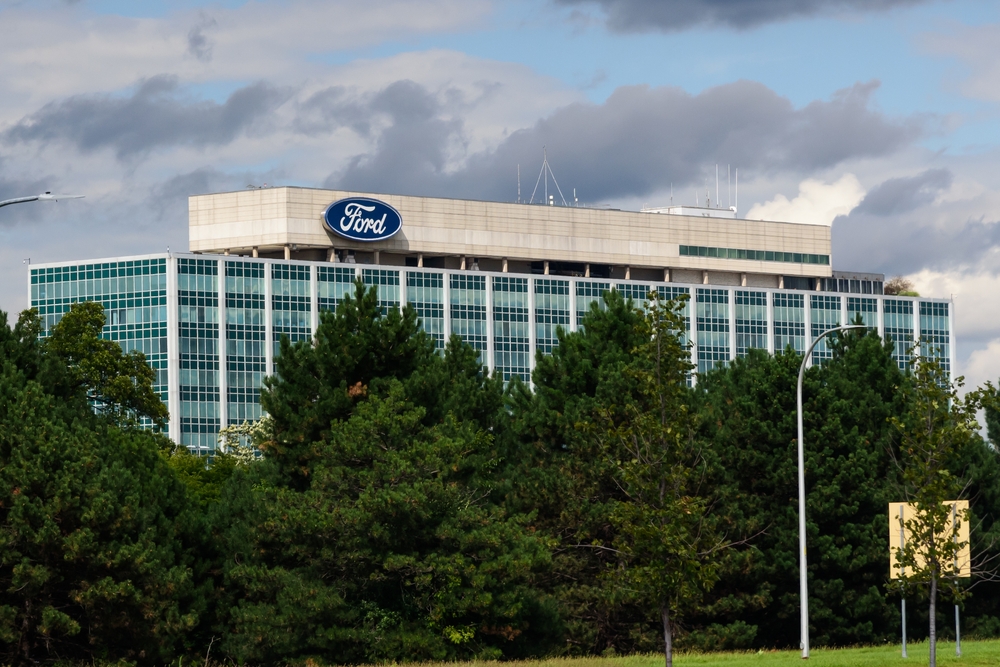 Apme Fx | Ford Lost $1.3 Billion: Stock Rises as High-Priced Pickup Trucks Boost Profits