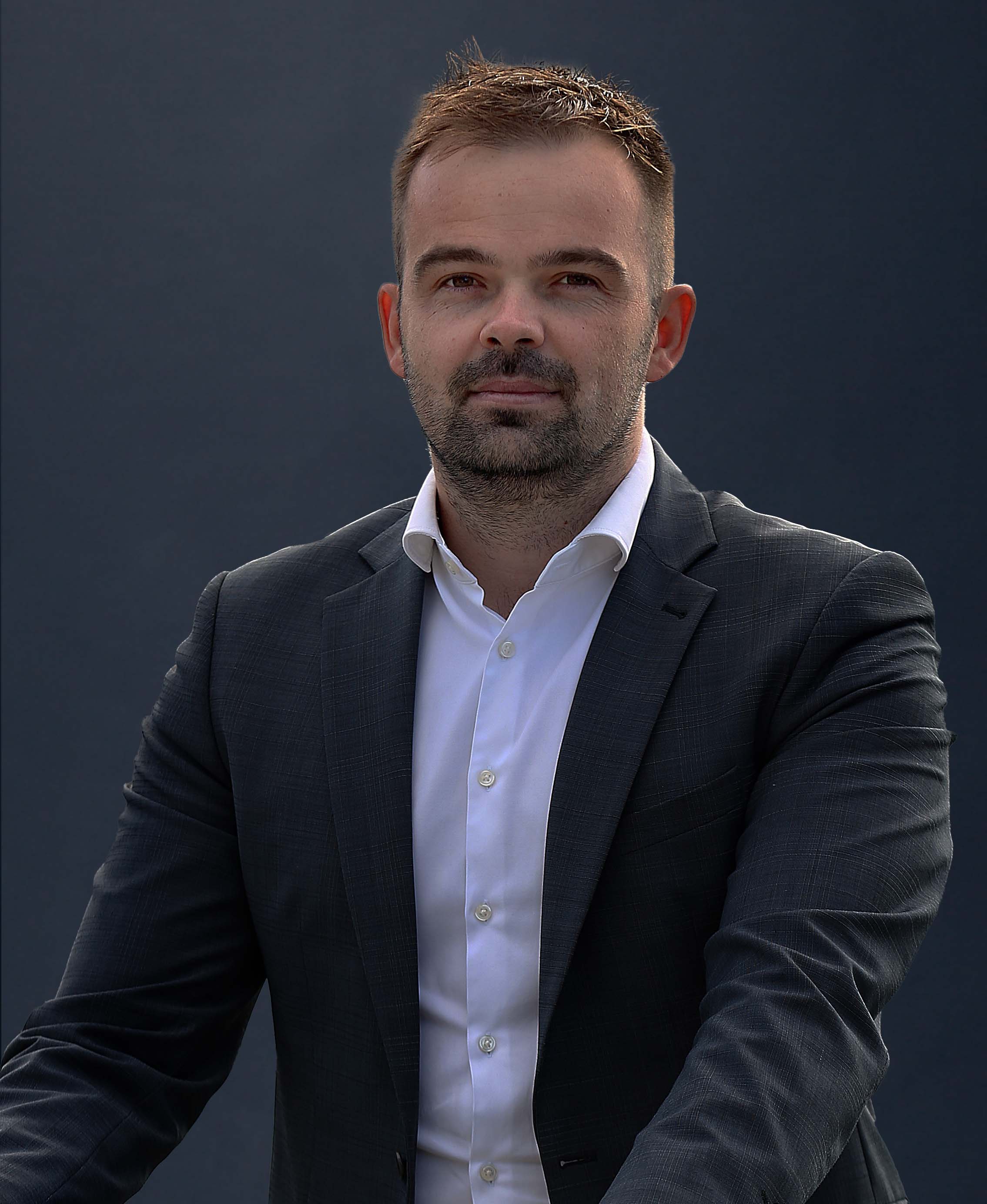 Apmefx | Maroš Vrták